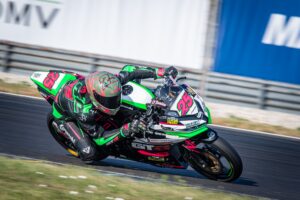 KAWASAKI 3 Mensi 300x200
